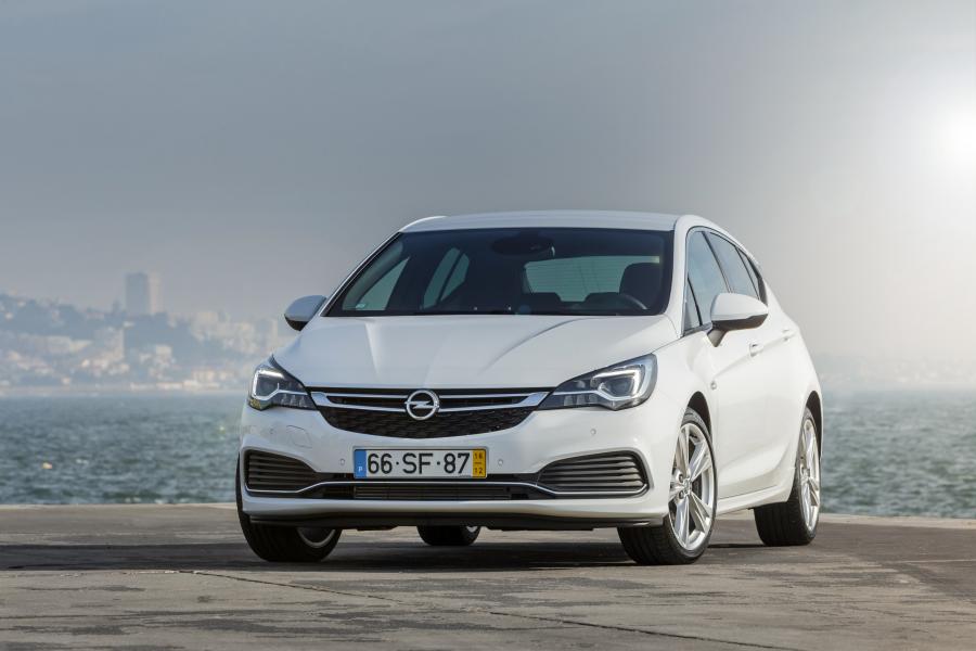  Opel Astra OPC Line Sport (K) 2016 года  (фото 13 из 31)
